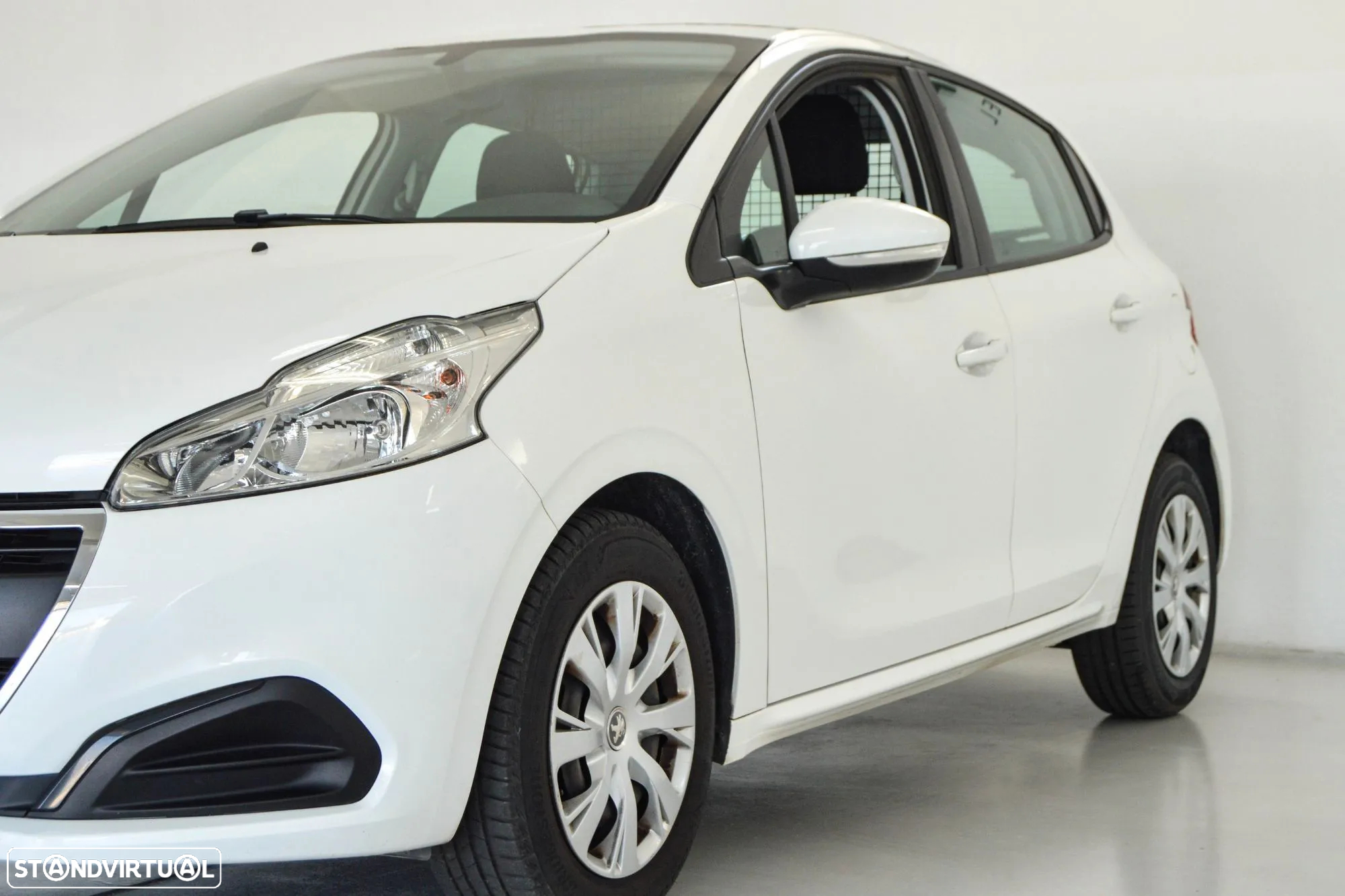 Peugeot 208 Van 1.5 BlueHDI 2L - IVA dedutível - 19