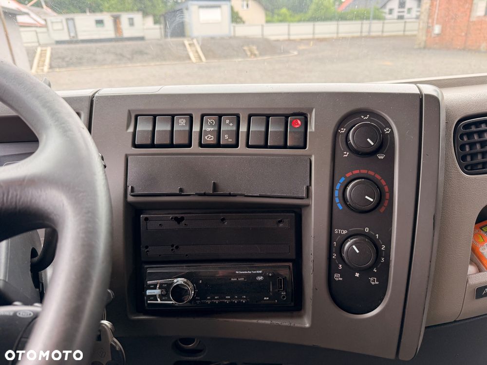 Renault Premium - 12