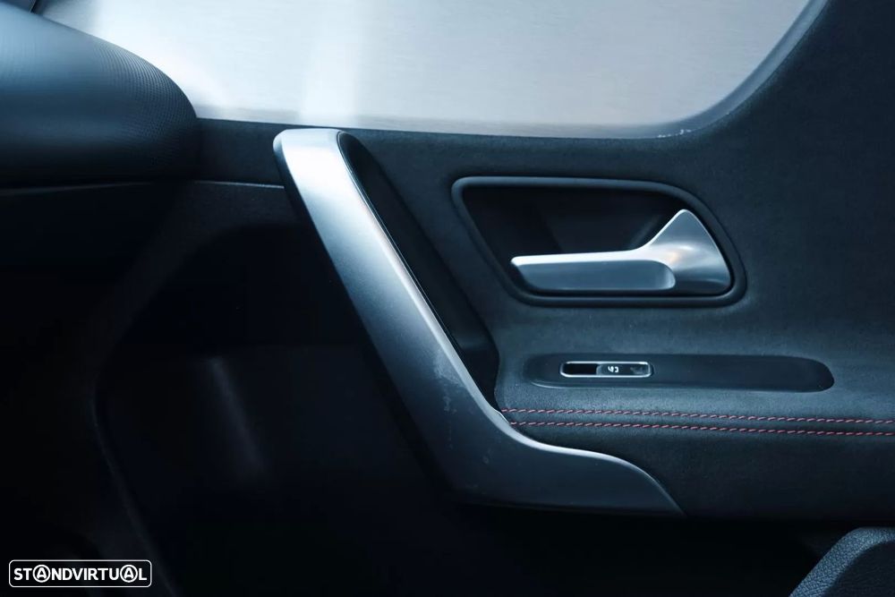 Mercedes-Benz A 160 AMG Line - 8