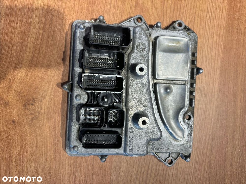 BMW F25 3,0i sterownik silnika 0261S07331 - 1