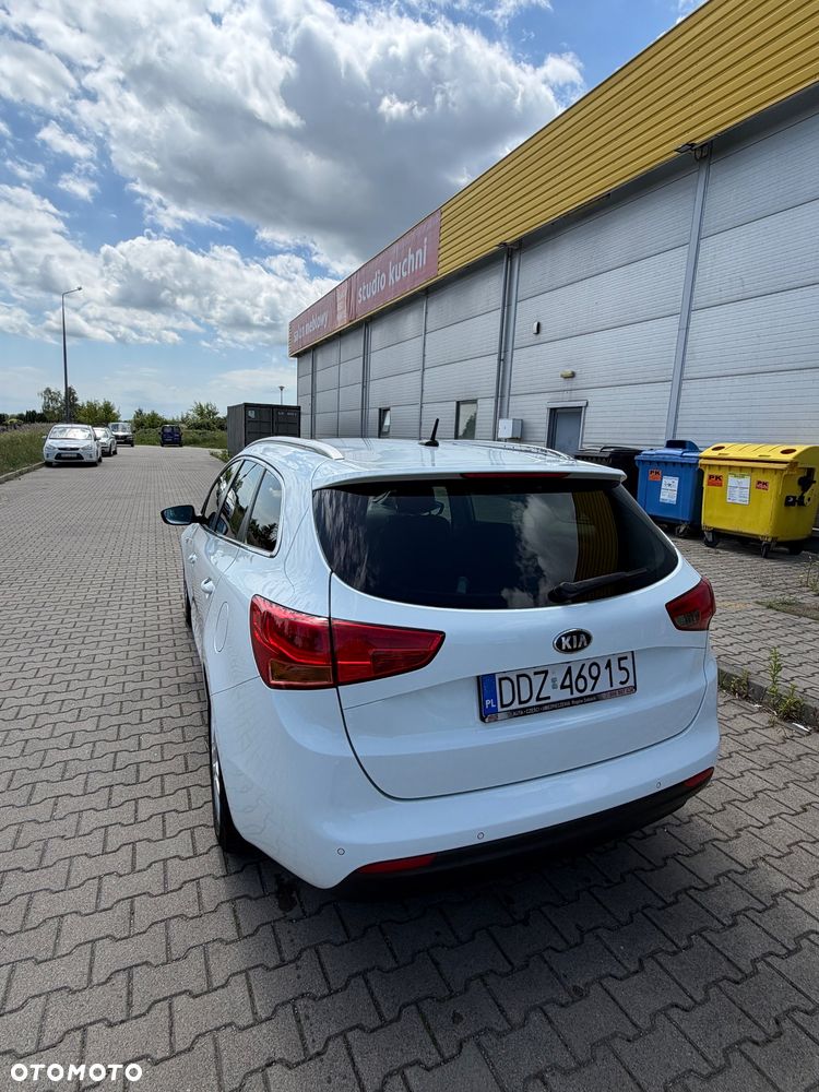 Kia Ceed 1.6 GDI Business Line - 3