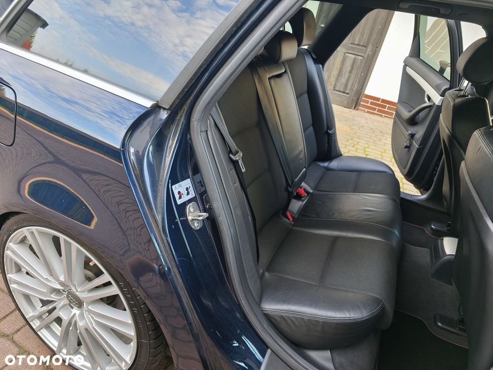 Audi A4 Avant 1.8T - 25