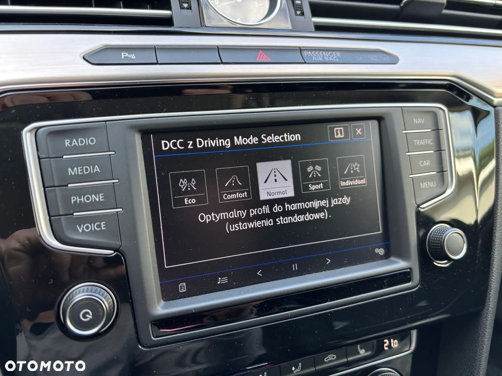 Volkswagen Passat 2.0 TDI BMT 4Mot Highline DSG - 20