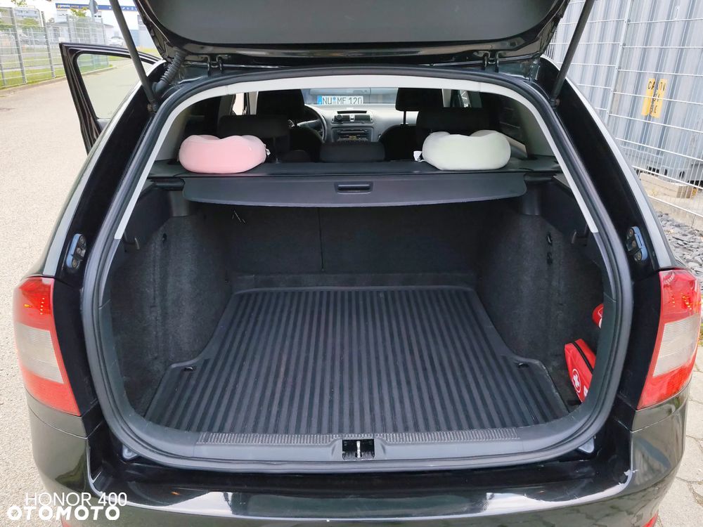 Skoda Octavia 1.9 TDI Ambiente DSG - 12