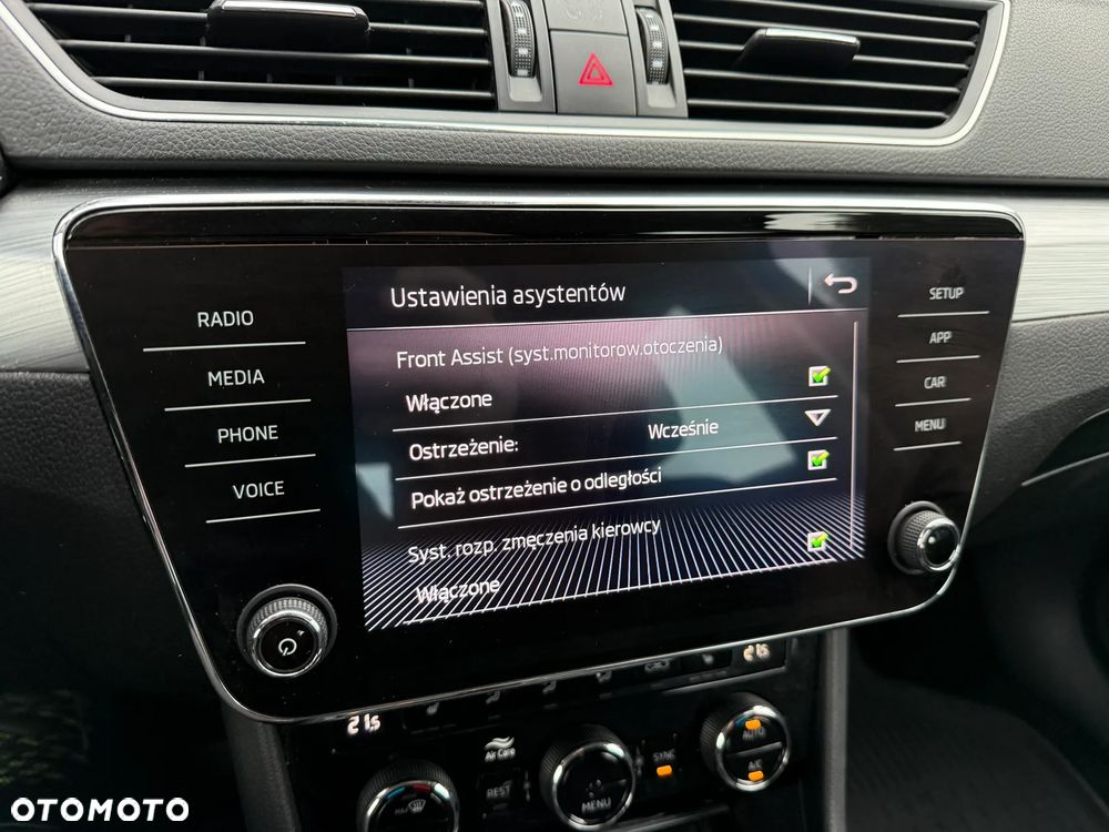 Skoda Superb 2.0 TDI SCR Ambition - 24