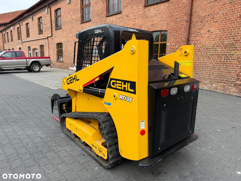 Gehl RT105 - 3