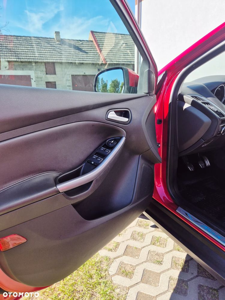 Ford Focus 1.0 EcoBoost Titanium - 15