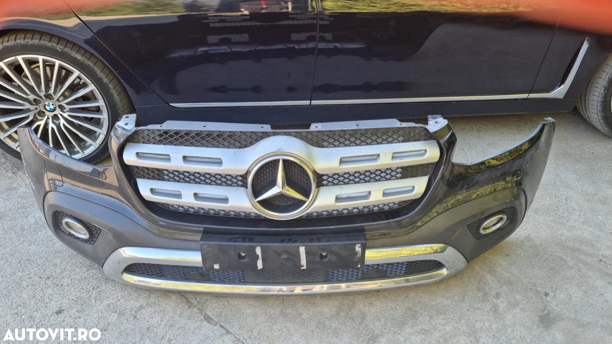 Bara fata Mercedes X-Class 470 - 2