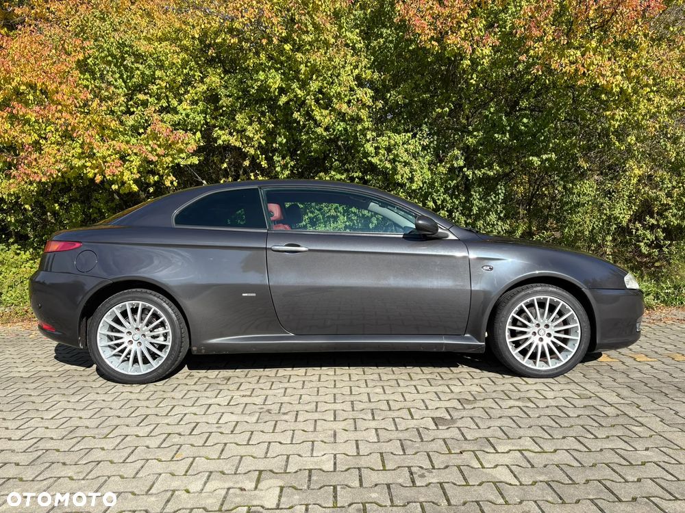 Alfa Romeo GT 1.9JTD 16V Distinctive - 6