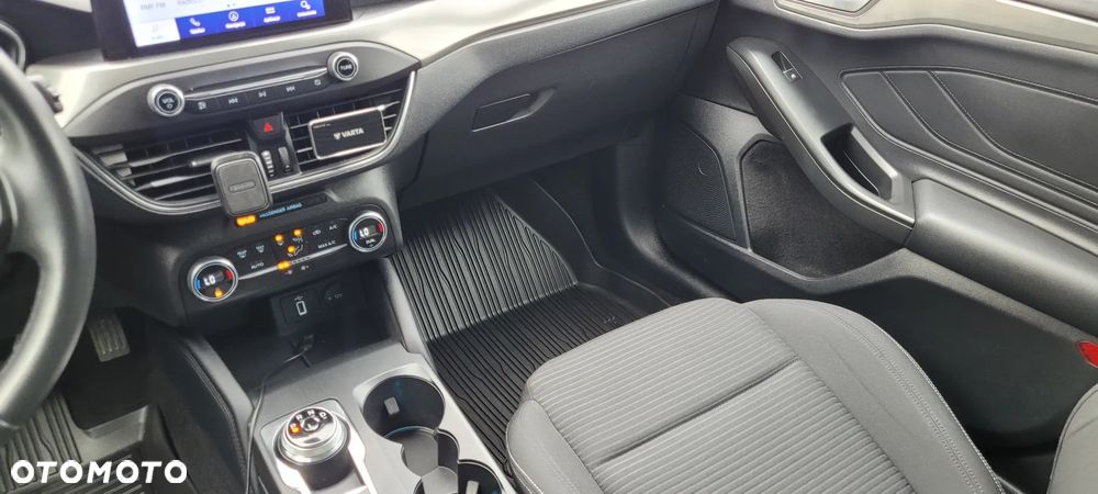 Ford Focus 1.0 EcoBoost Titanium ASS PowerShift - 21