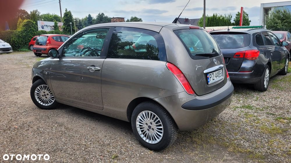Lancia Ypsilon 1.2 8v Argento - 4