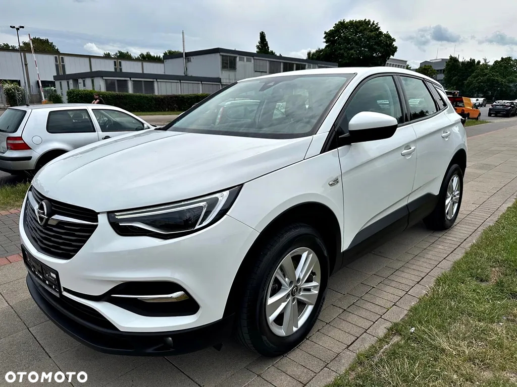 Opel Grandland X 1.5 D Start/Stop Business Elegance - 3