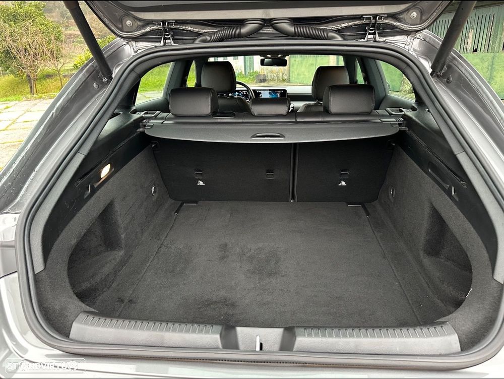 Mercedes-Benz CLA 180 d Shooting Brake - 25