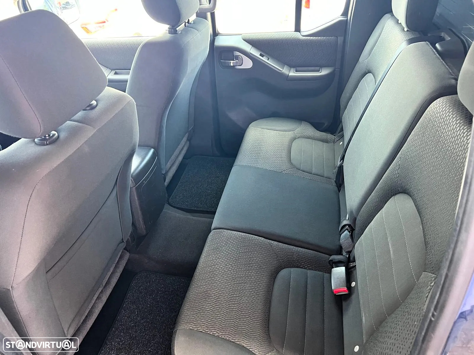 Nissan Navara 2.5 dCi CD LE Hi-Tech +P.Premium 4WD - 12