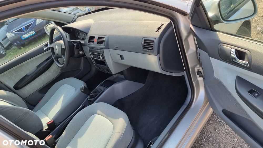 Skoda Fabia 1.4 Fresh - 8