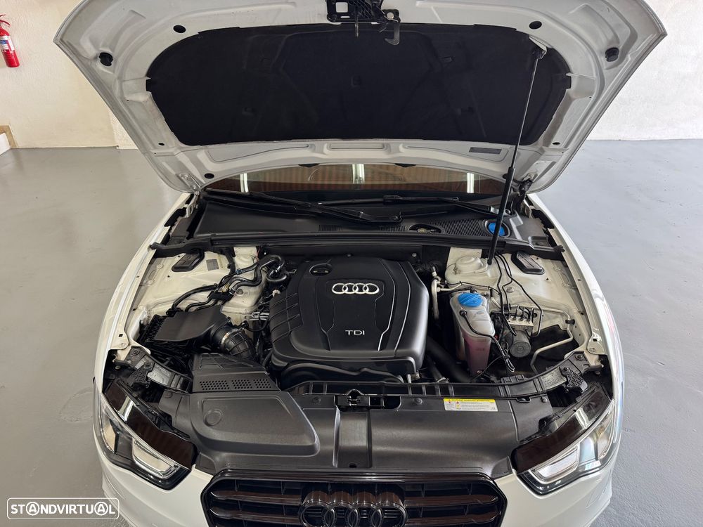 Audi A5 Cabrio 2.0 TDi Multitronic S-line - 4