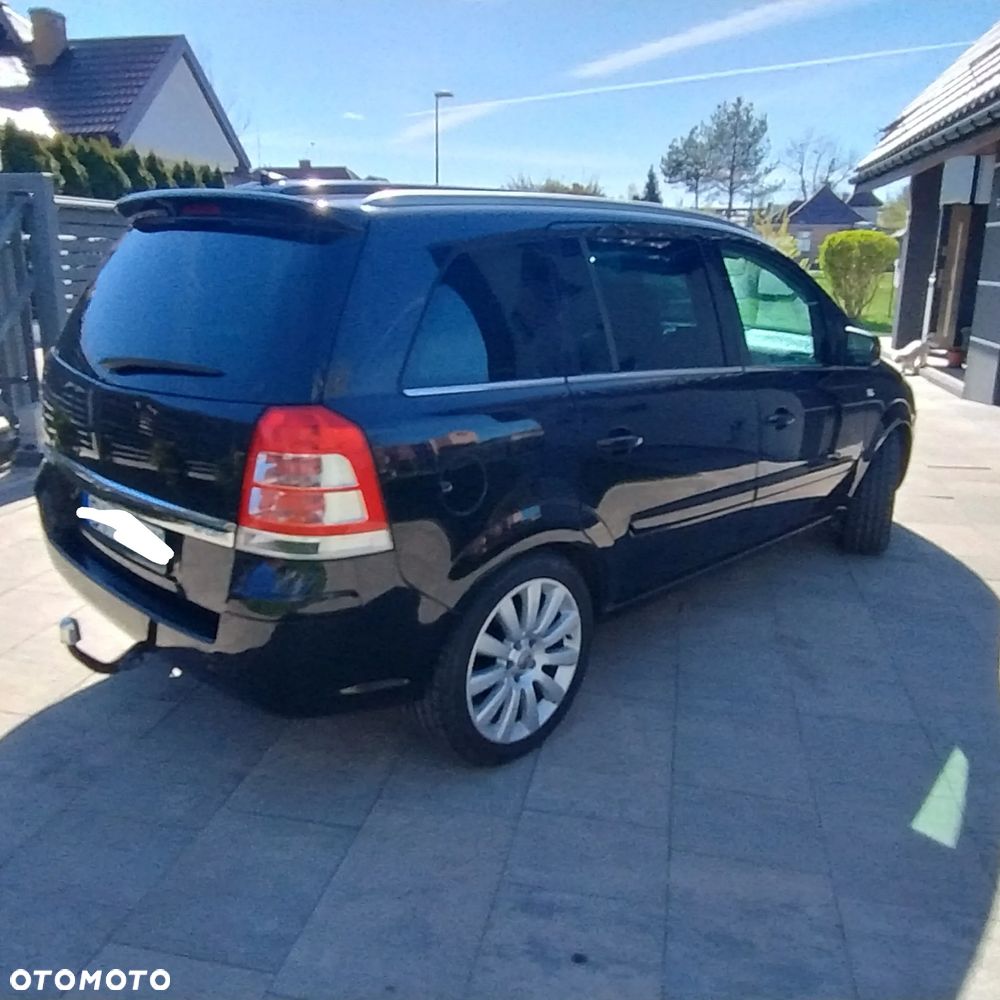 Opel Zafira 1.9 CDTI Cosmo - 10