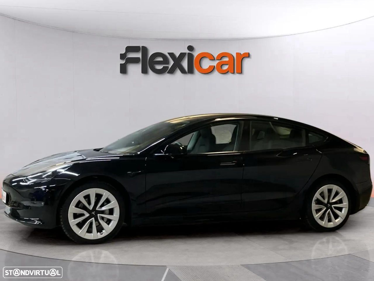 Tesla Model 3 - 4