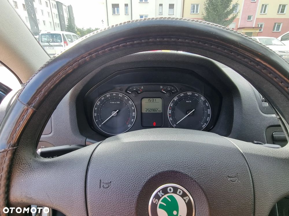 Skoda Octavia - 12