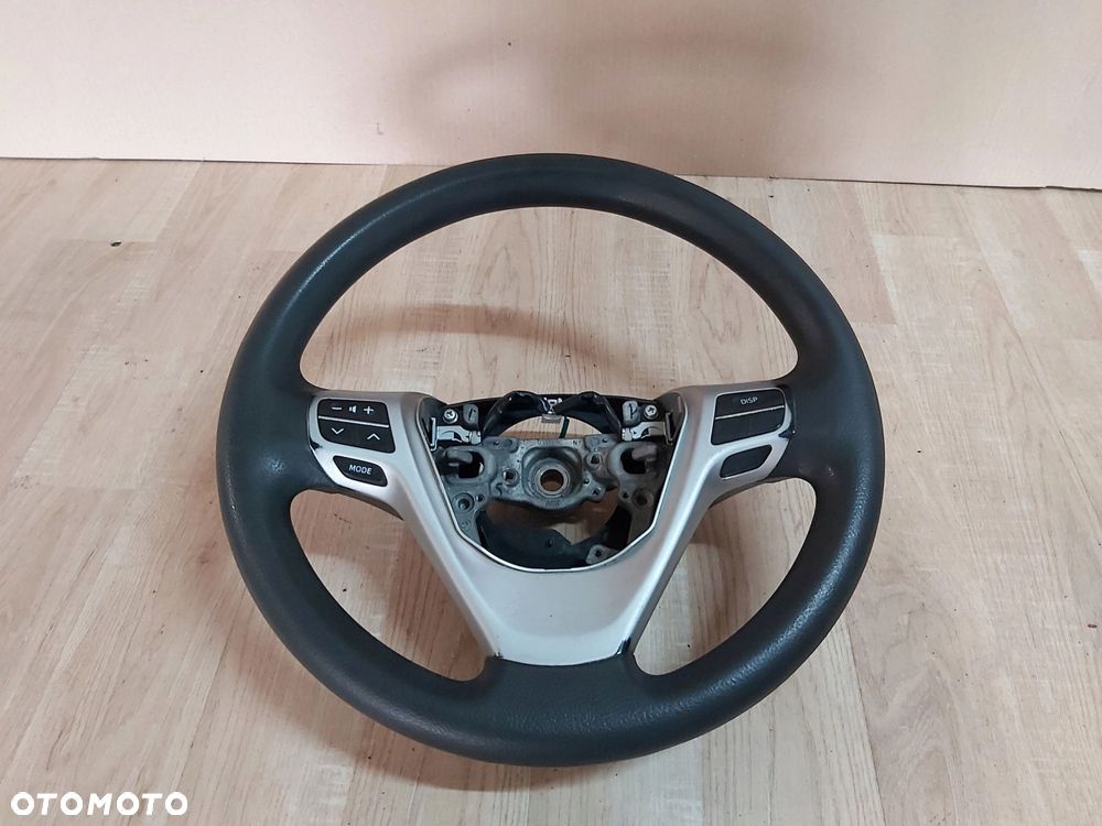 Toyota Verso 09 Kierownica przyciski - 1