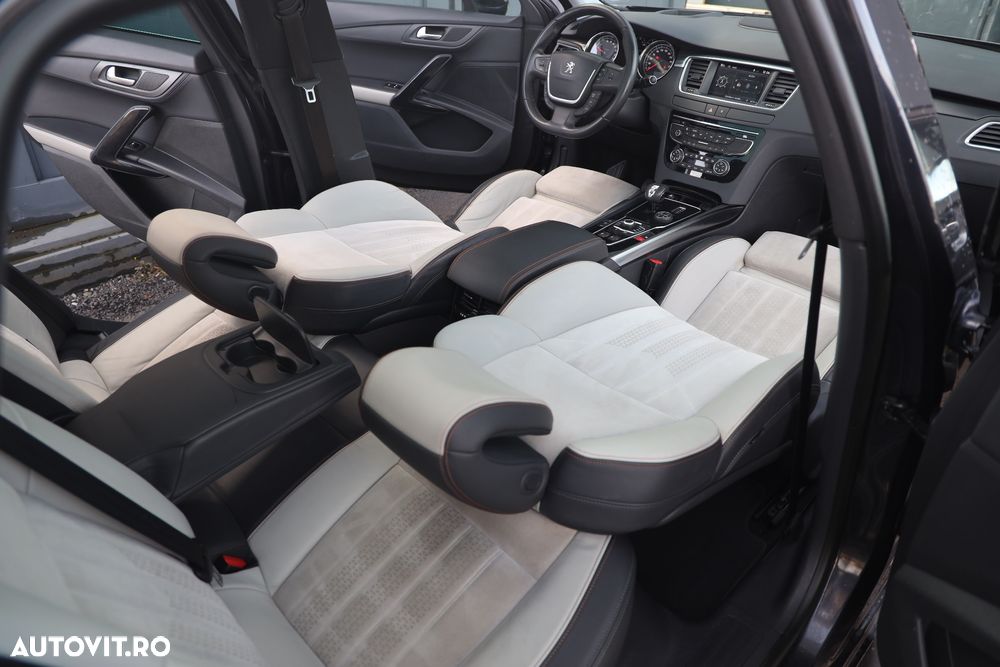 Peugeot 508 RXH Hybrid4 - 17