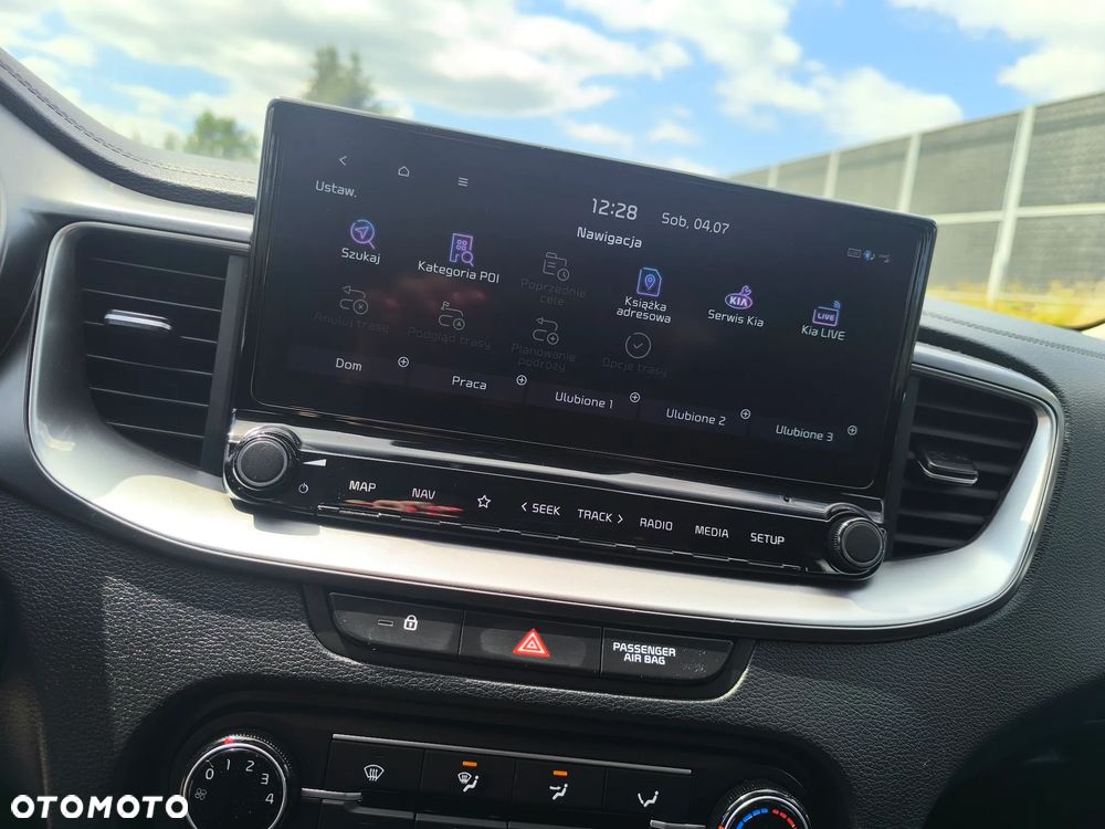 Kia Ceed 1.6 CRDi (48V Mild-Hybrid) Vision - 22