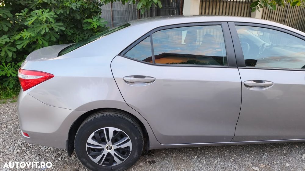 Toyota Corolla 1.6 Valvematic Terra - 6