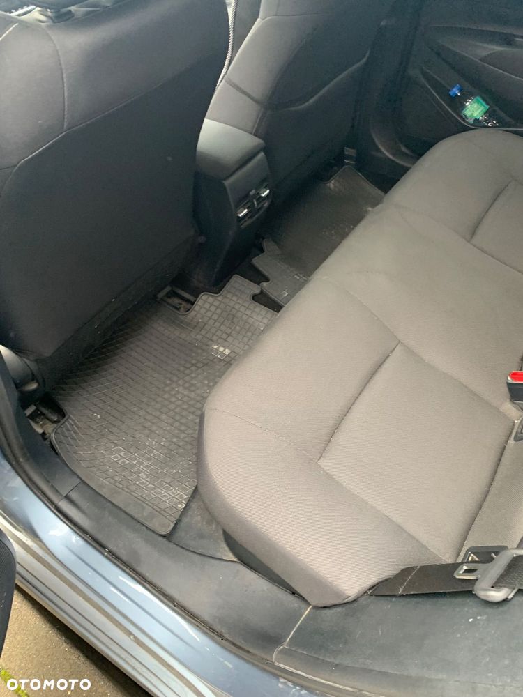 Toyota Corolla 1.8 Hybrid Comfort - 10