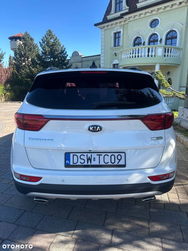 Kia Sportage 2,0 CRDI AWD GT Line - 4