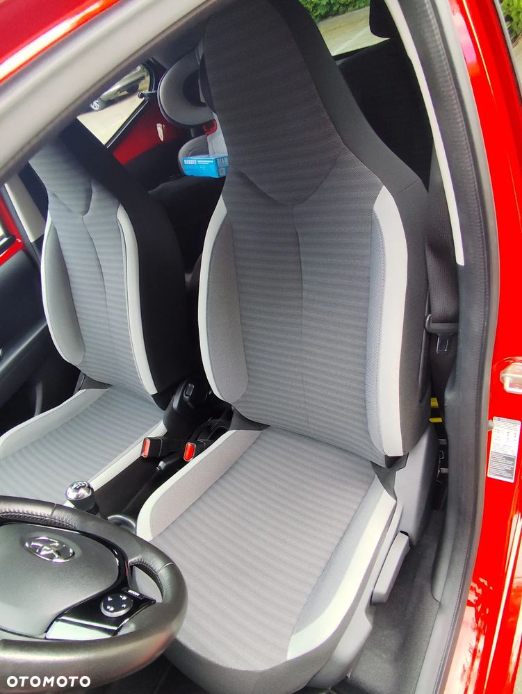 Toyota Aygo 1.0 VVT-i Color Edition - 22