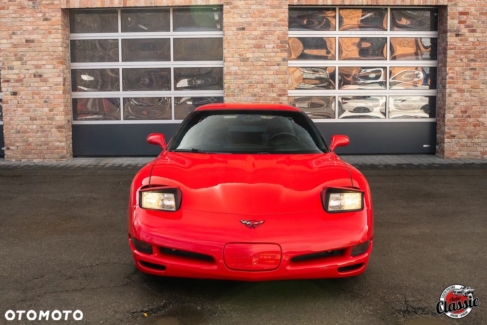 Chevrolet Corvette - 3
