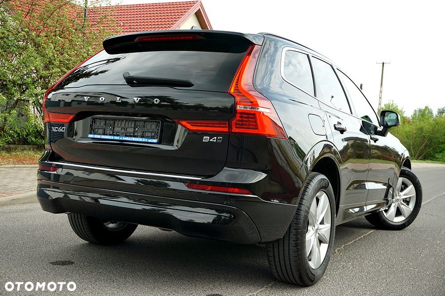 Volvo XC 60 B4 D AWD Geartronic Momentum Pro - 12