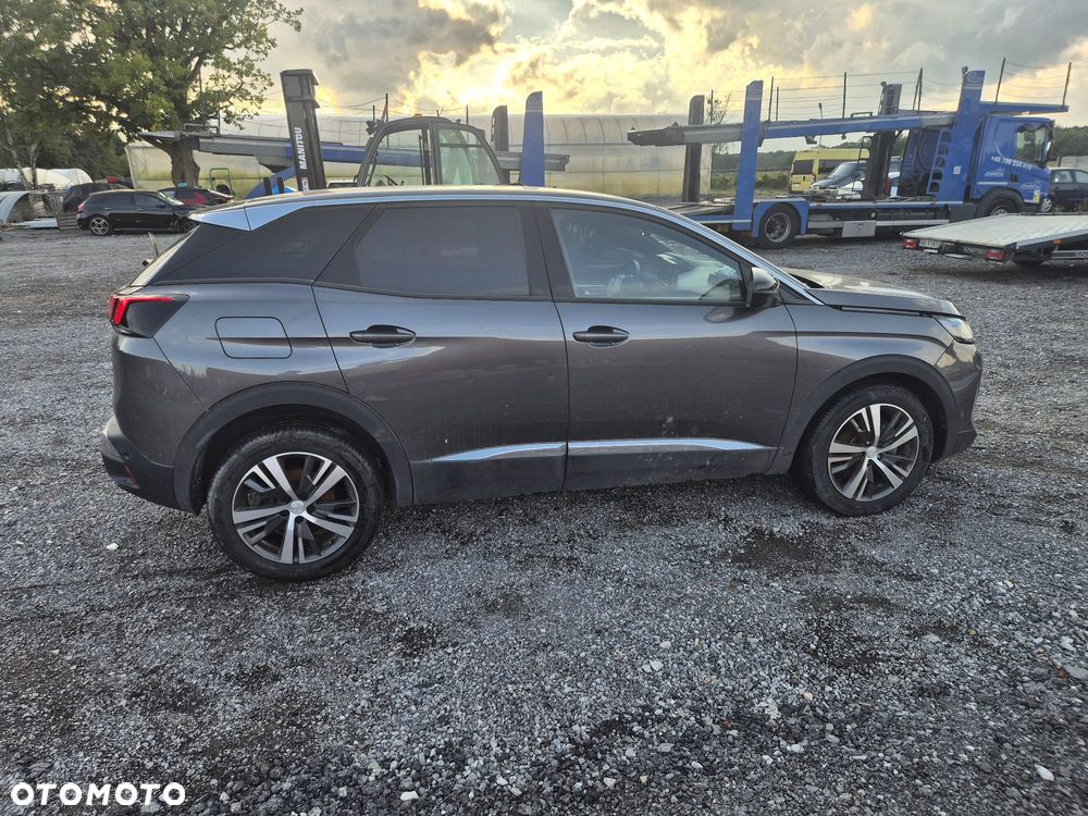 Peugeot 3008 1.2 PureTech Allure Pack S&S EAT8 - 16