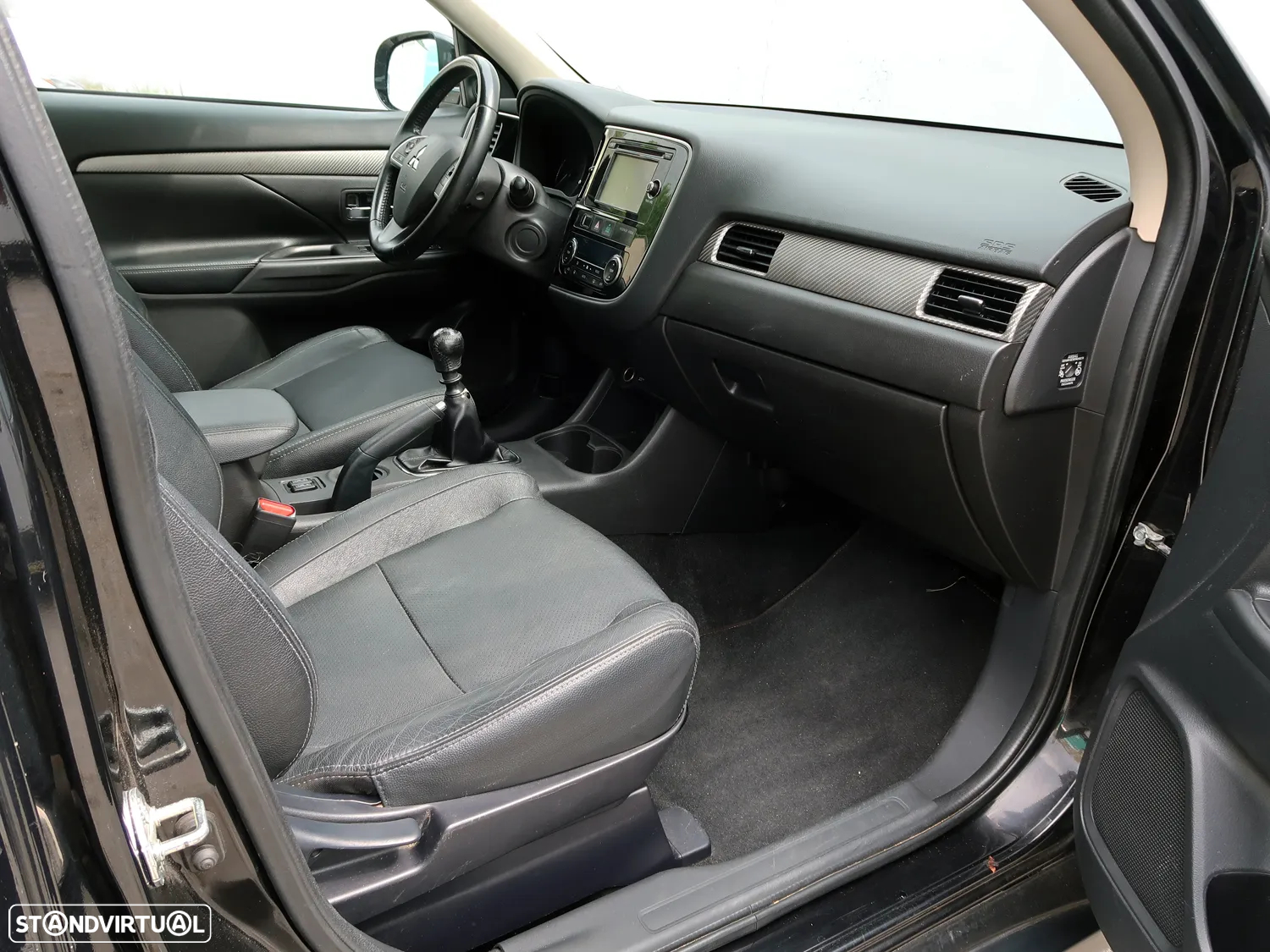 Mitsubishi Outlander 2.2 DI-D Instyle Navi - 14
