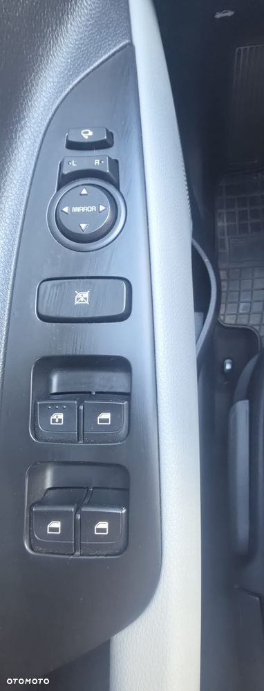 Kia Stonic 1.0 T-GDI L Business Line - 17