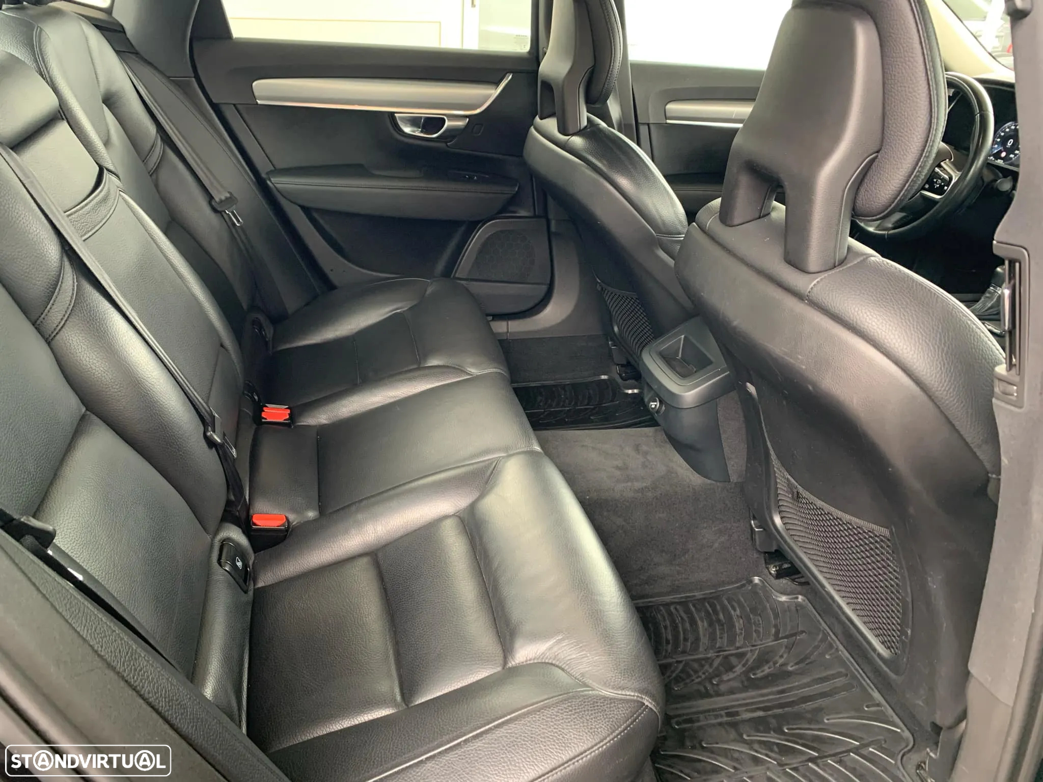 Volvo S90 2.0 D4 Momentum Plus Geartronic - 3