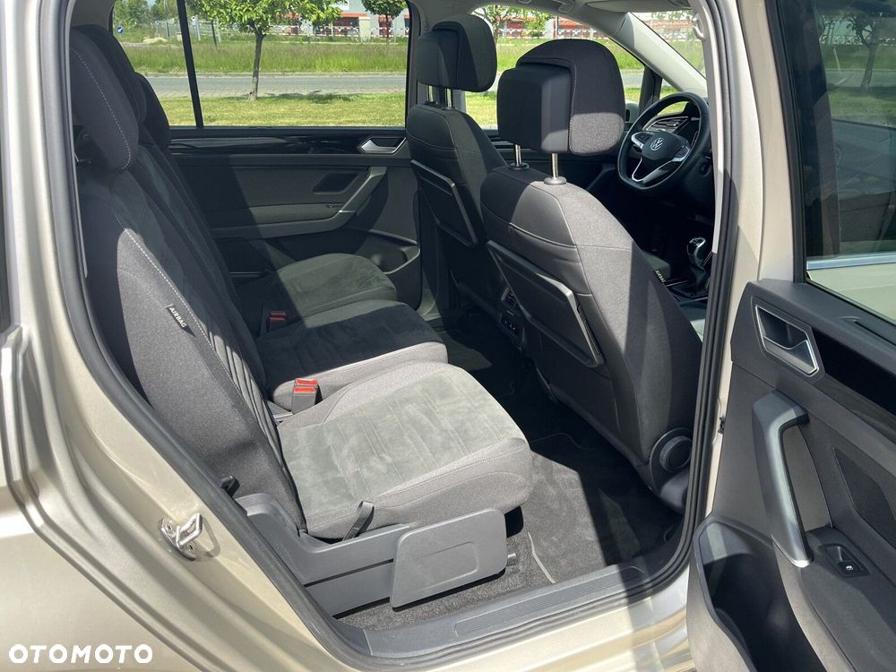 Volkswagen Touran 1.5 TSI EVO Highline - 21