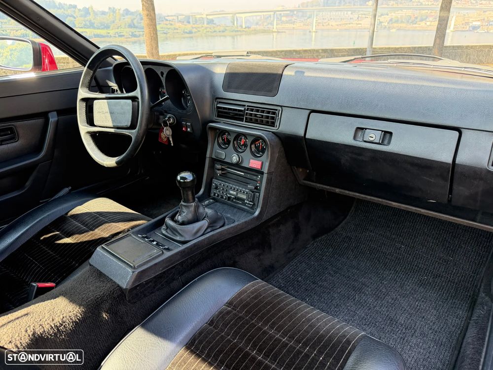 Porsche 924 - 15