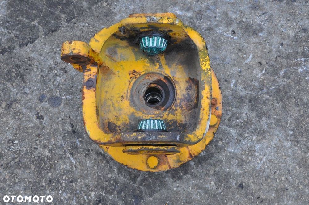 ZWOLNICA ZWROTNICA PRZÓD JCB 3 CX - 2