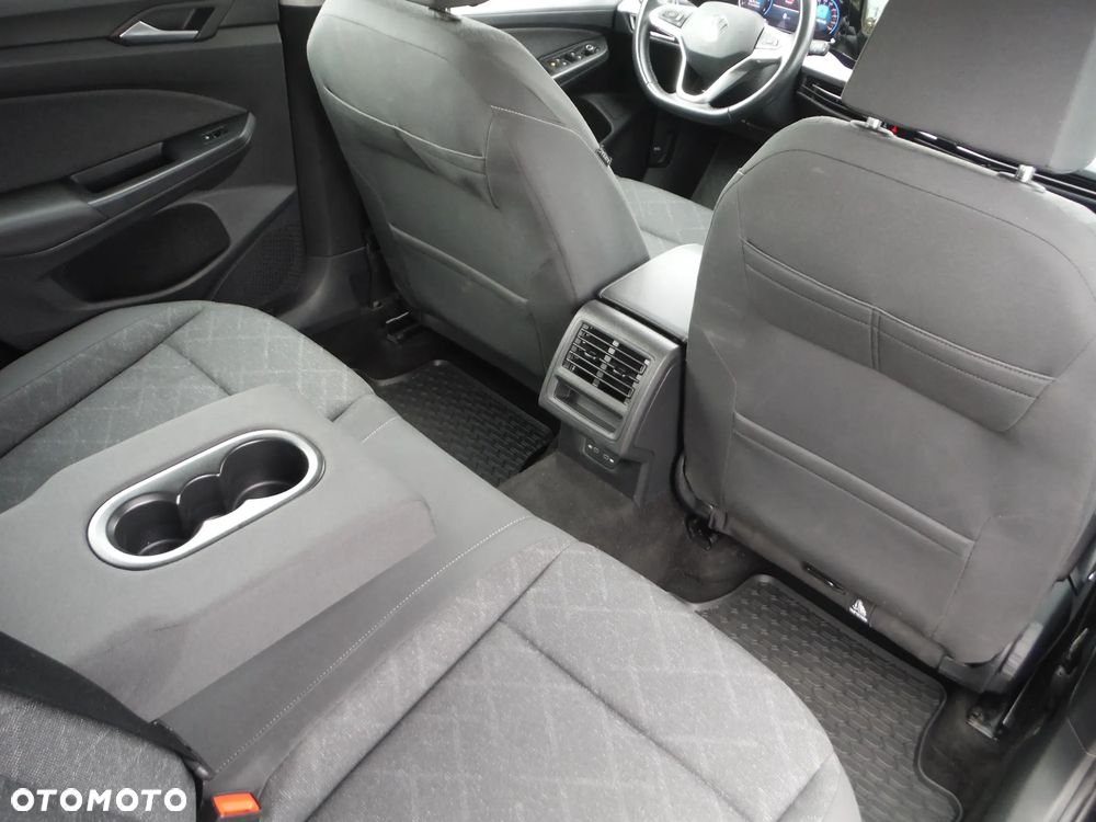 Volkswagen Golf - 31