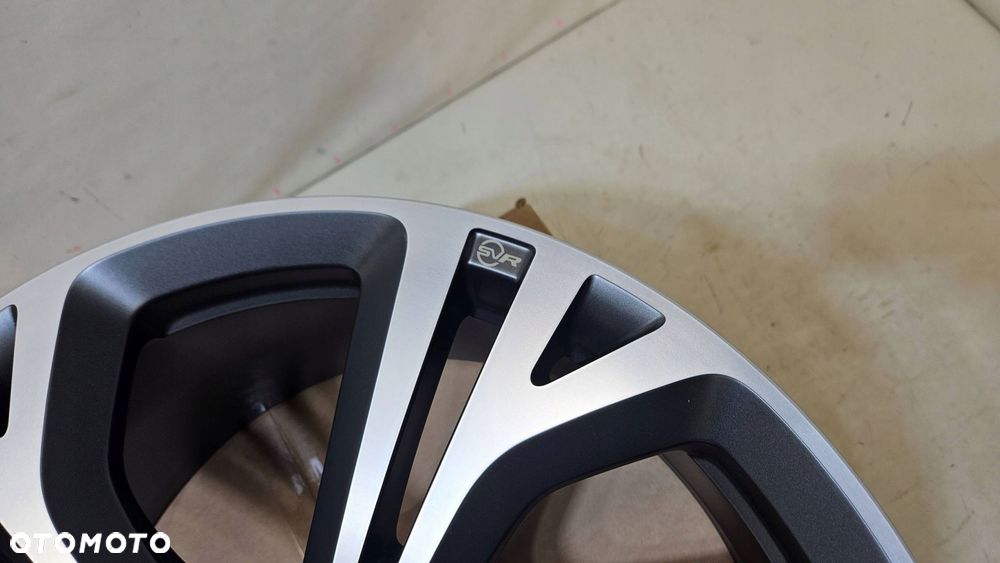 felga aluminiowa jaguar f-pace svr 21'' 10j et40 kk8m-1007-ba nowa - 4