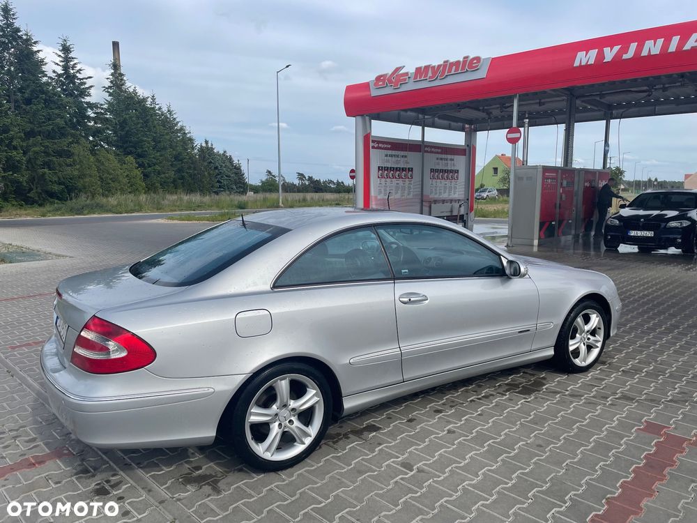 Mercedes-Benz CLK - 4