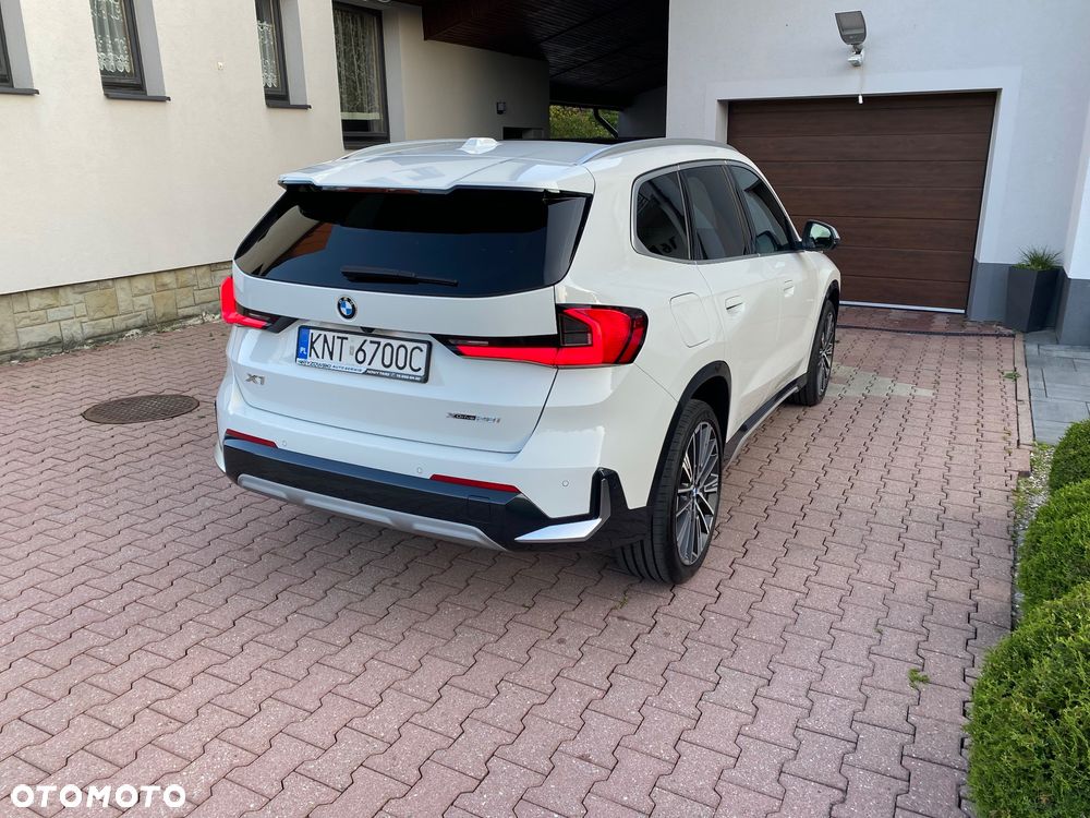 BMW X1 xDrive25i xLine - 6