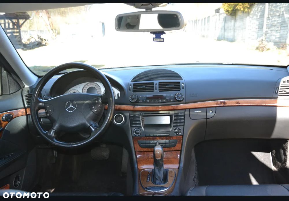 Mercedes-Benz Klasa E - 11