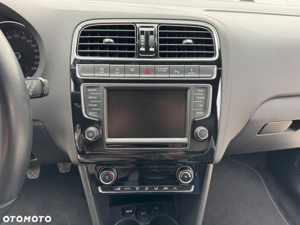 Volkswagen Polo - 19