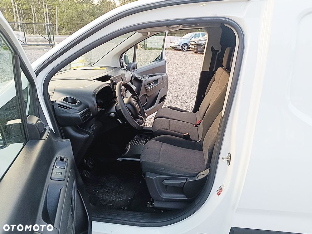 Toyota Proace city - 11