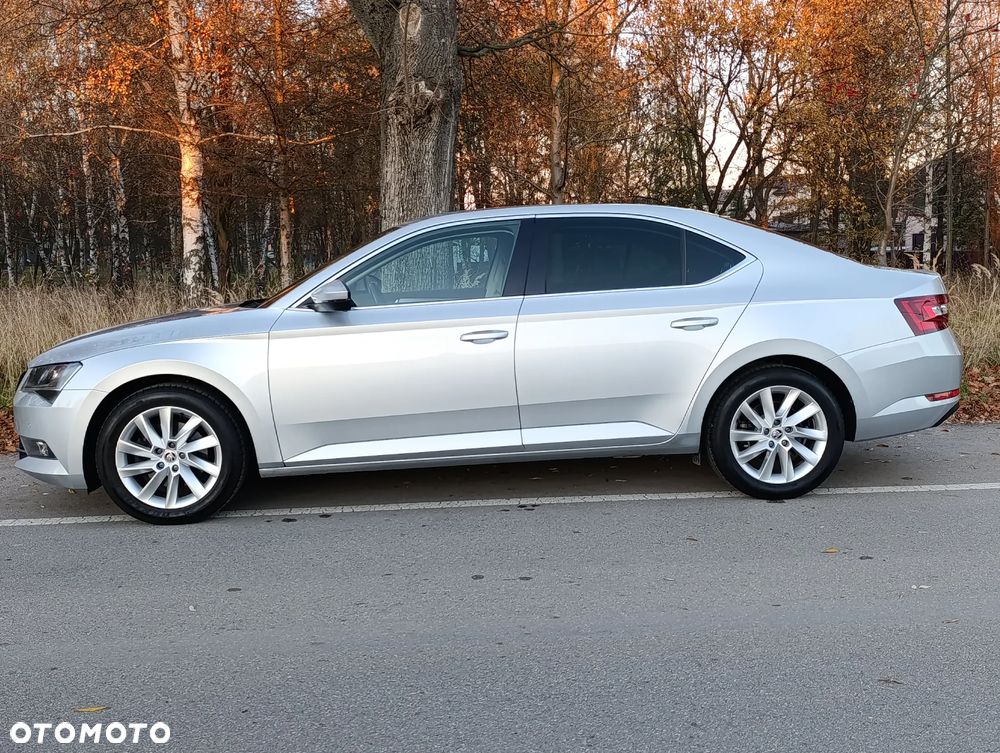 Skoda Superb 2.0 TDI Ambition - 12