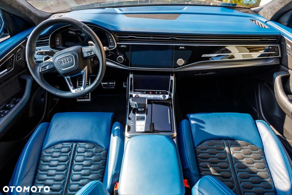 Audi RS Q8 - 8