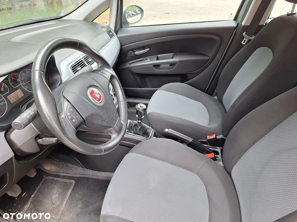 Fiat Punto 1.4 Estiva S&S - 11