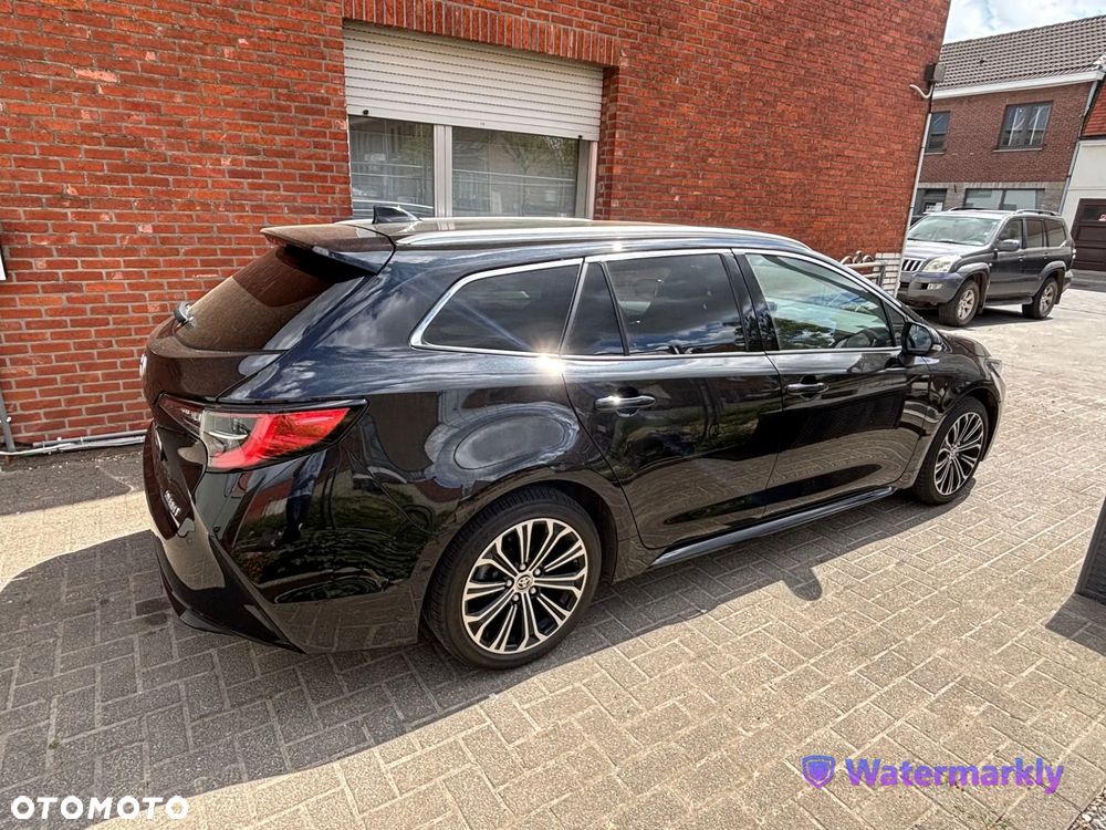 Toyota Corolla - 4